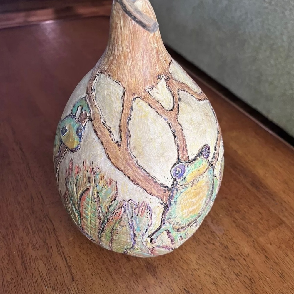 Handmade Carved Painted Signed Intricate Detailed Tree Frog Gourd Art Decor 12” - Picture 3 of 13